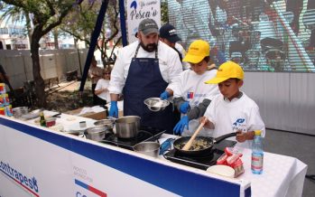 Inician gestiones para incorporar productos marinos de la región en programa de alimentos de la Junaeb